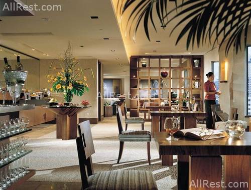 Traders Hotel Dubai 13